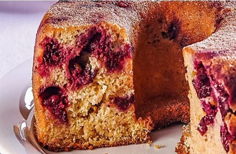 bolo de uva com geleia