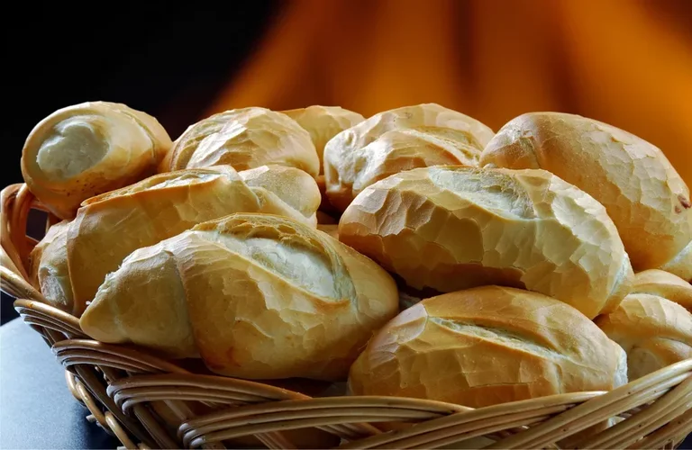 receita de pãozinho francês caseiro