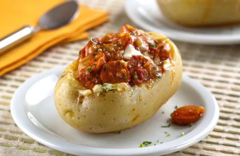 batata recheada no micro-ondas