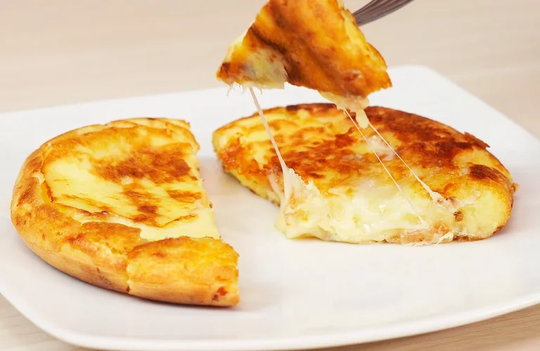pao de queijo de frigideira