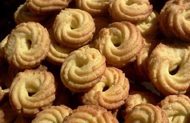 biscoitinho de fuba mineiro