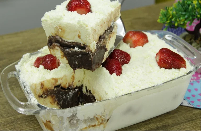 paleta de leite ninho na travessa