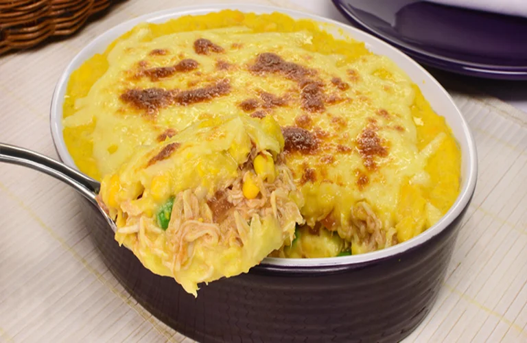 escondidinho com creme de milho