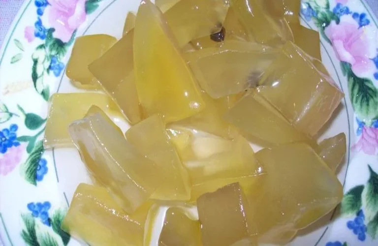 doce de mamão verde em cubinhos
