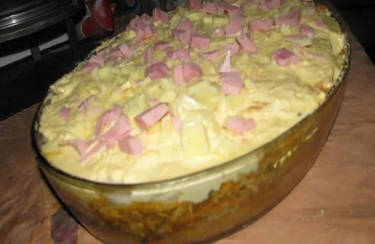 torta de pão de forma com requeijão cremoso