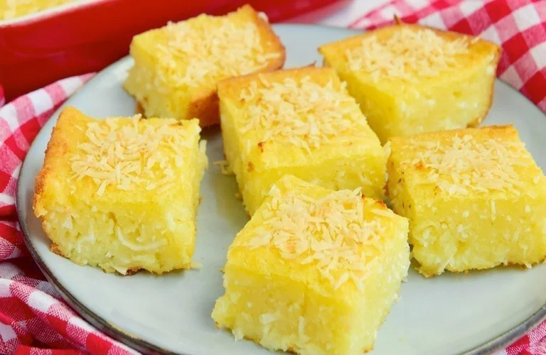 bolo de aipim com coco