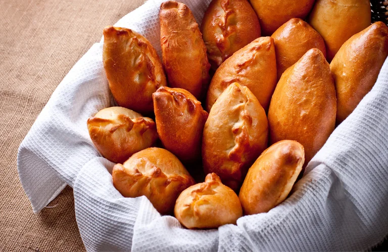 pastel caipira delicioso