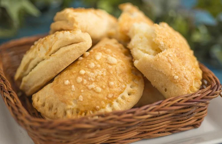 pastel de forno com queijo parmesão