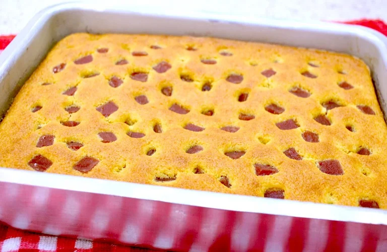 receita de bolinho de fubá super fácil com goiabada