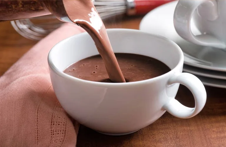 receita de chocolate quente super fácil rápido e cremoso