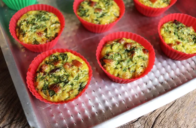 receita de bolinho salgado de couve-flor com espinafre