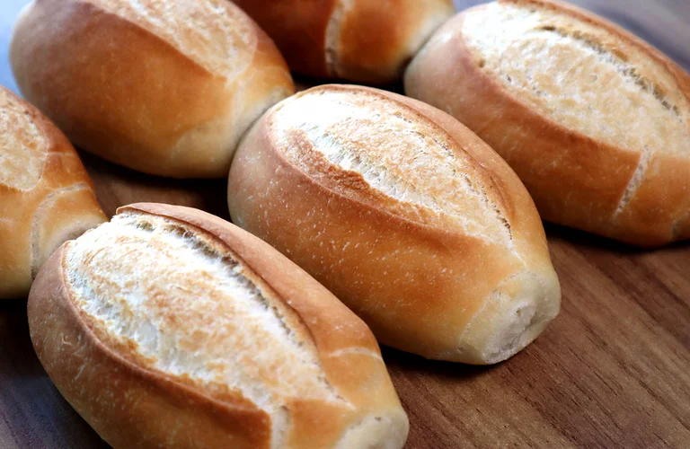 receita de pão francês caseiro fácil