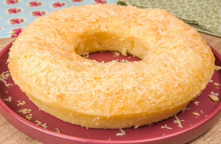 receita de bolo pão de queijo com polvilho azedo e mussarela