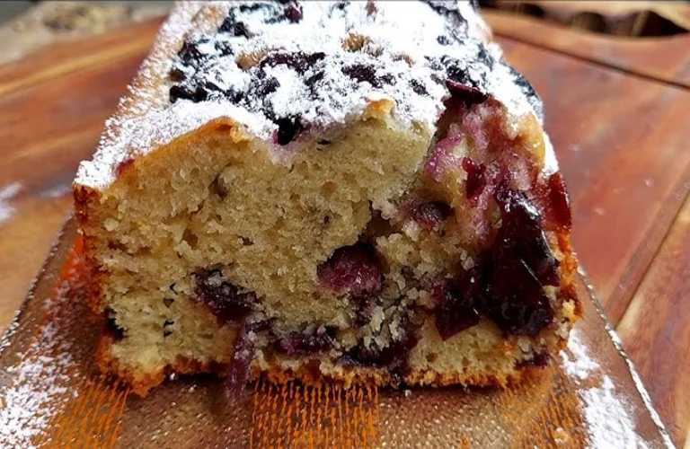 bolo de uva fofinho com geleia
