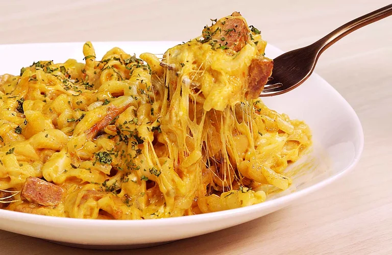 receita de macarrão na panela de pressão é um preparo rápido para qualquer hora